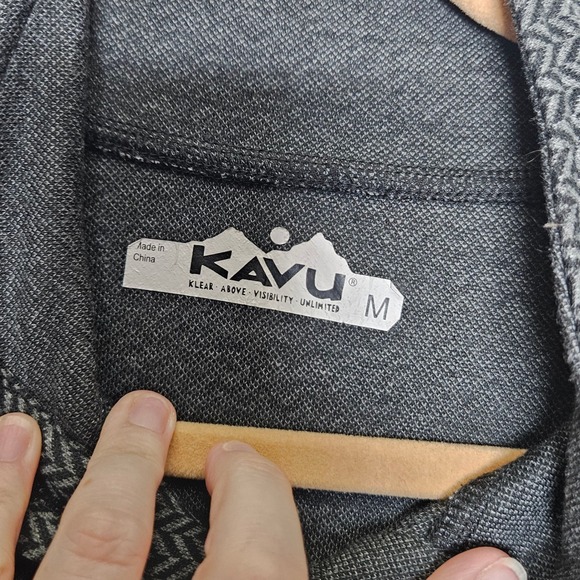 Kavu Klear Above Visibility Unlimited Pullover Top Thumb Hole Gray Baselayer M - Picture 3 of 8